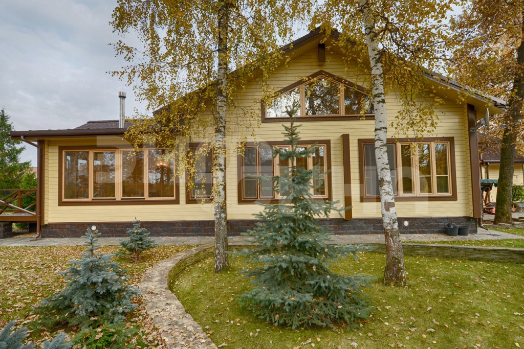 Деревянные окна для дачи в Люберцах
